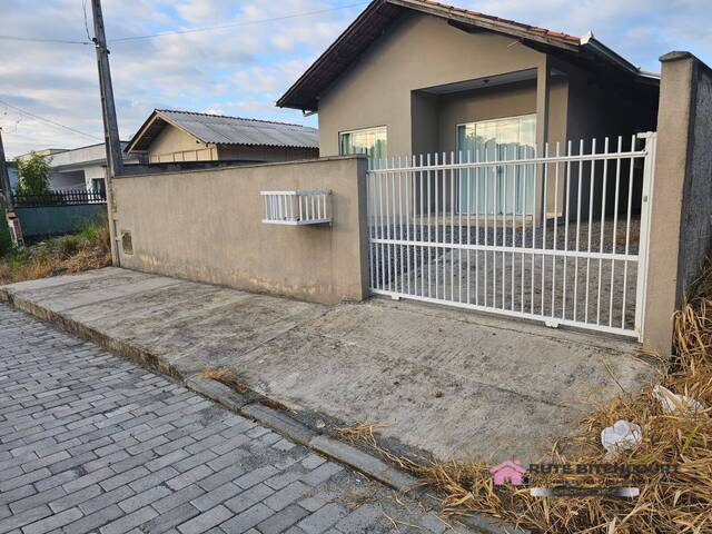 #5 - Casa para Venda em Araquari - SC - 2