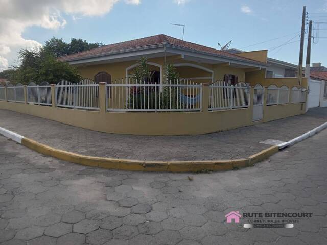 #12 - Casa para Venda em Balneário Barra do Sul - SC