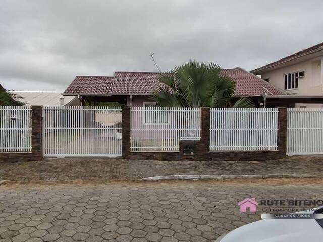 #13 - Casa para Venda em Balneário Barra do Sul - SC